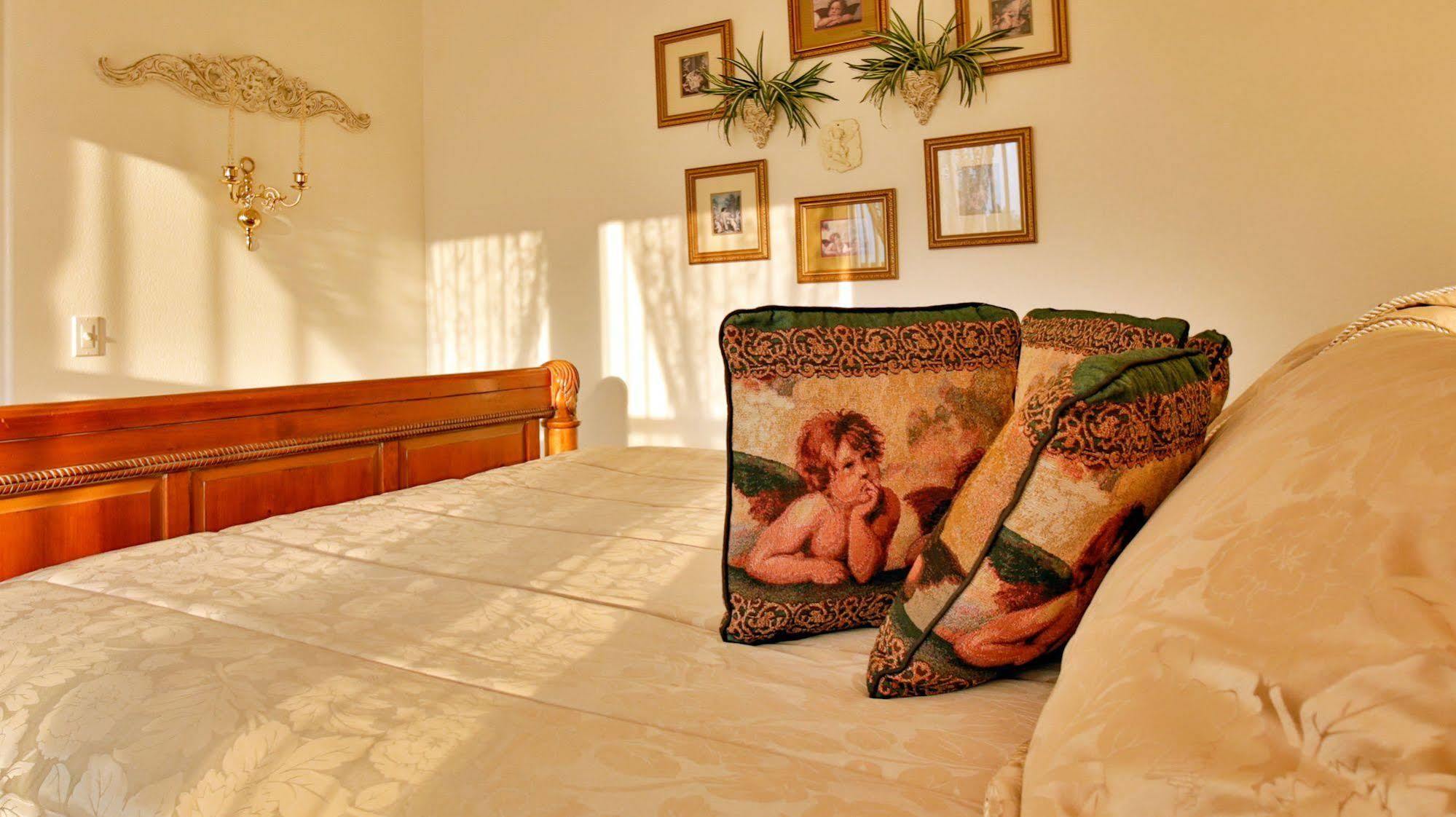 Dreamkatchers Lake Powell Bed & Breakfast Big Water Kültér fotó
